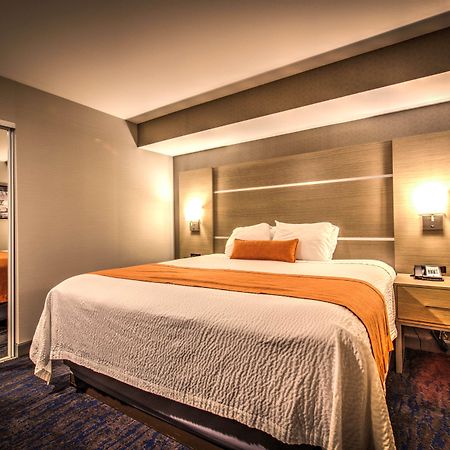 Best Western Plus Media Center Inn & Suites Burbank Buitenkant foto