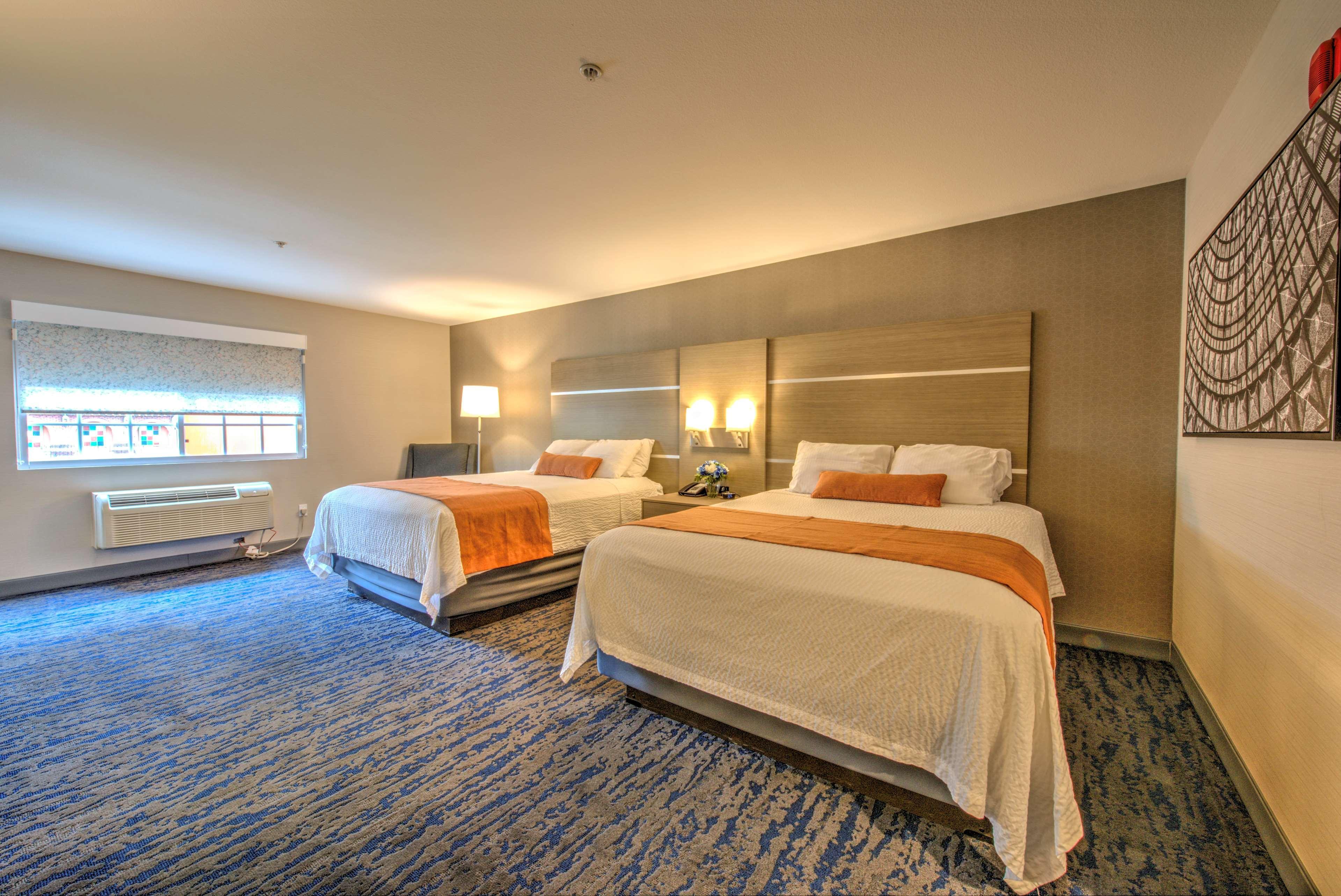 Best Western Plus Media Center Inn & Suites Burbank Buitenkant foto